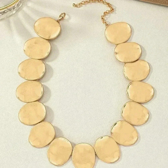 Gold Women's Geometric Decor Necklace - Picture 3 of 4